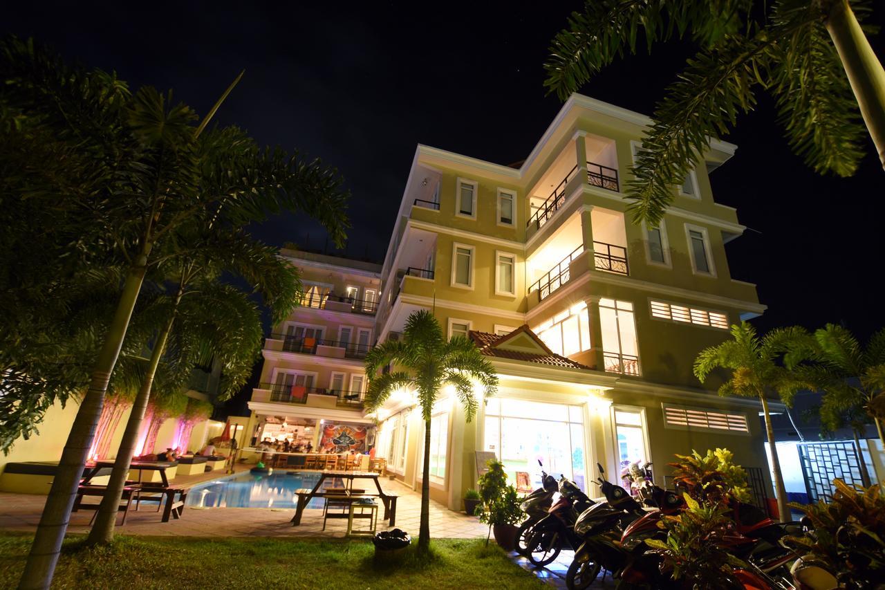 Mad Monkey Hostel Kampot (Adults Only) Eksteriør billede