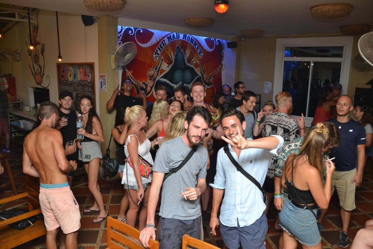 Mad Monkey Hostel Kampot (Adults Only) Eksteriør billede