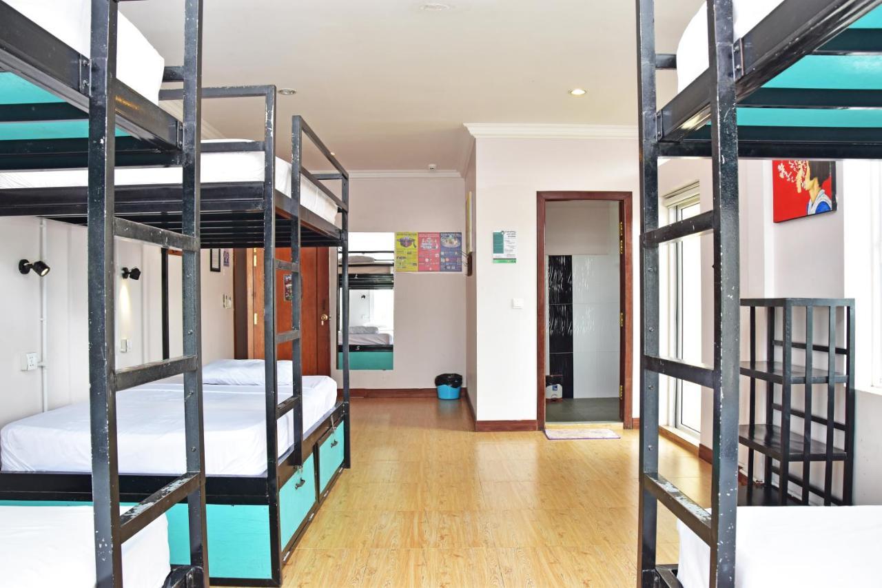 Mad Monkey Hostel Kampot (Adults Only) Eksteriør billede