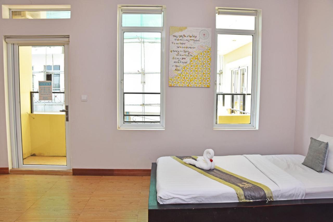 Mad Monkey Hostel Kampot (Adults Only) Eksteriør billede