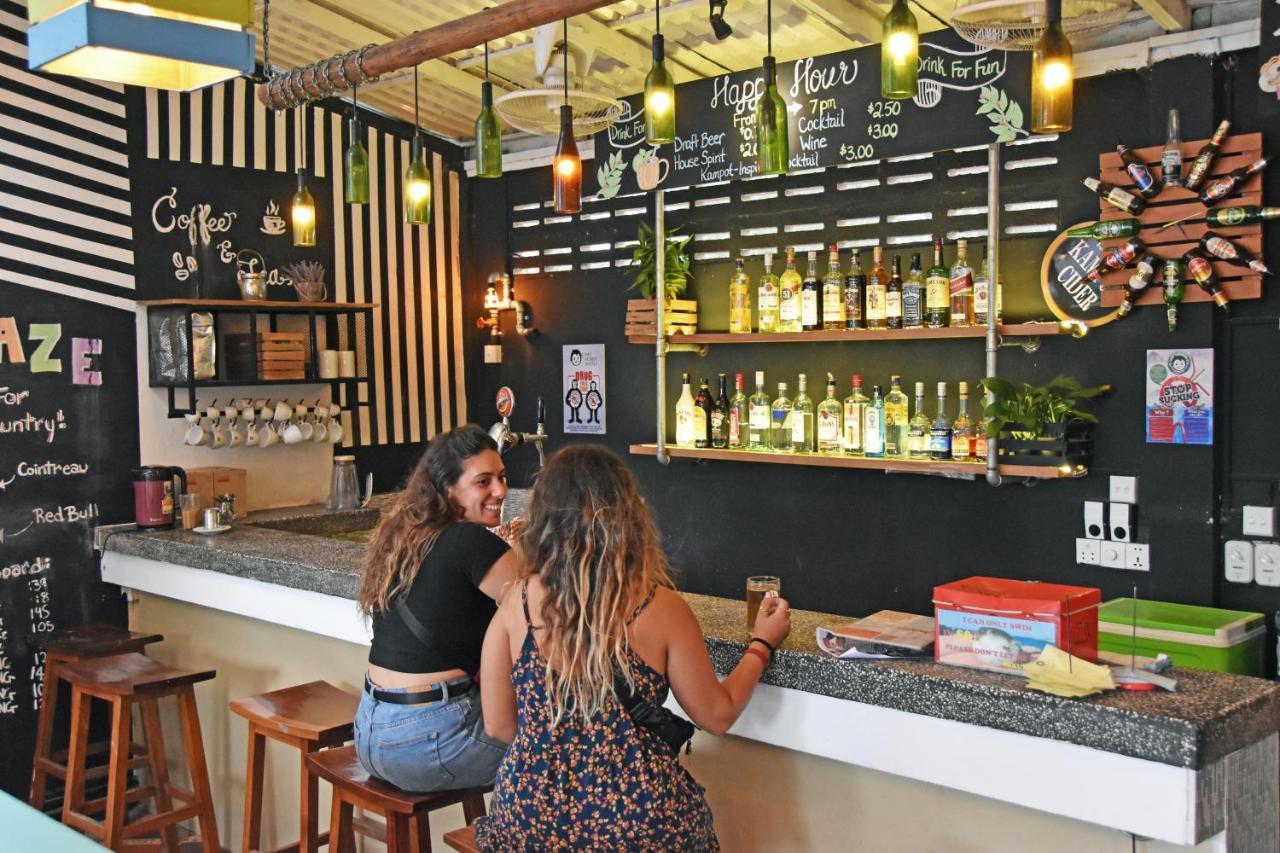 Mad Monkey Hostel Kampot (Adults Only) Eksteriør billede