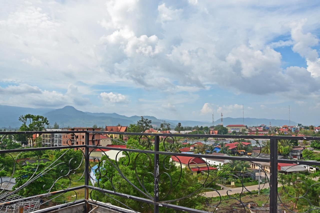 Mad Monkey Hostel Kampot (Adults Only) Eksteriør billede