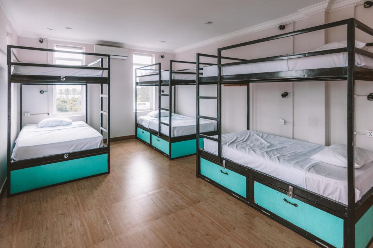 Mad Monkey Hostel Kampot (Adults Only) Eksteriør billede
