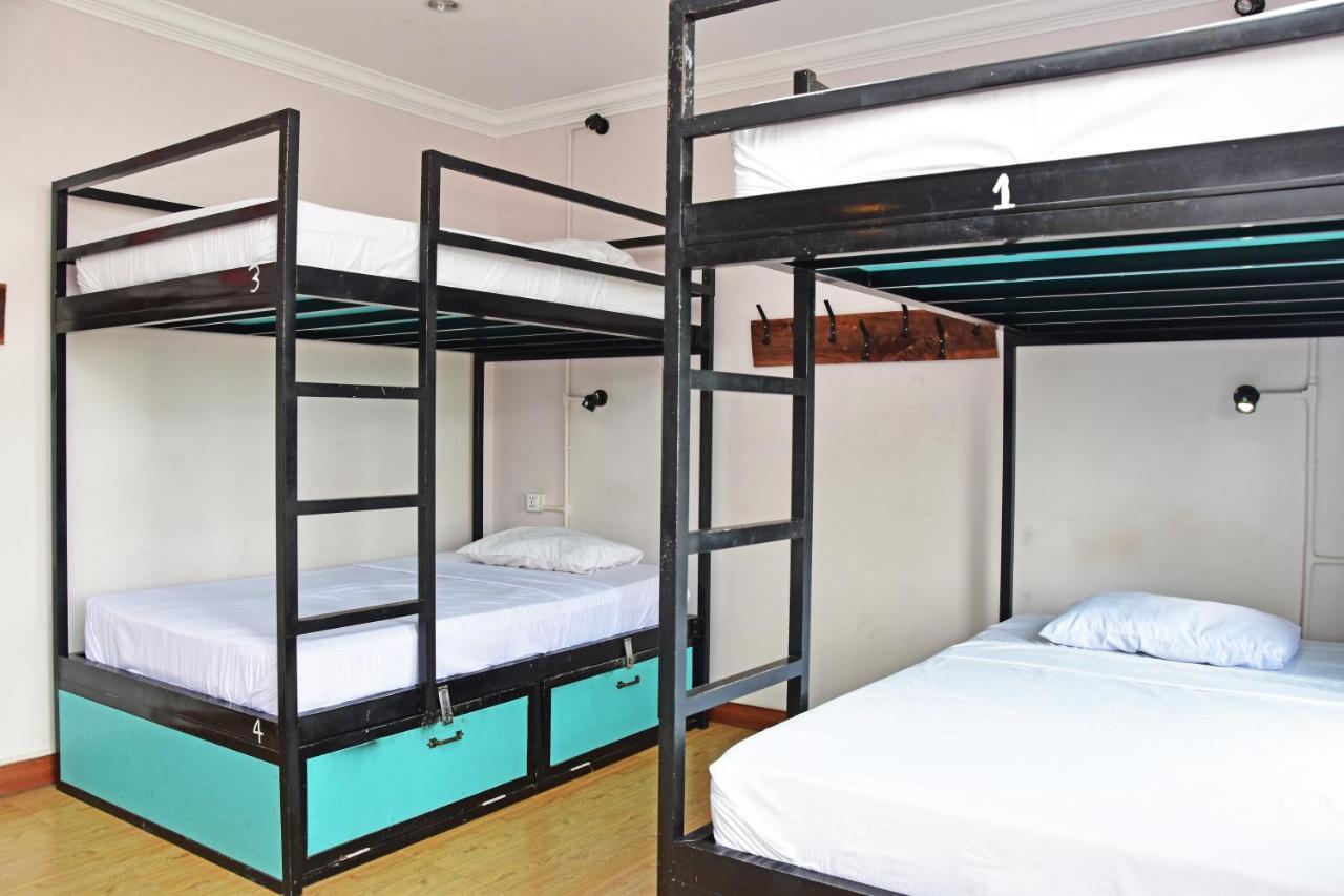 Mad Monkey Hostel Kampot (Adults Only) Eksteriør billede