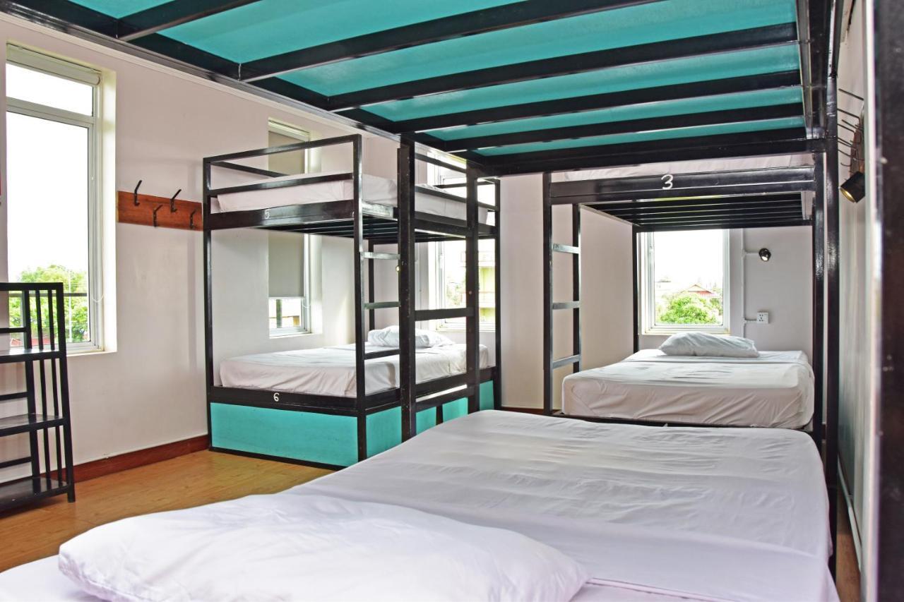 Mad Monkey Hostel Kampot (Adults Only) Eksteriør billede