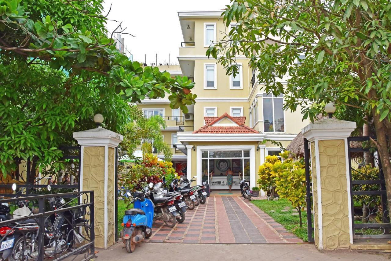 Mad Monkey Hostel Kampot (Adults Only) Eksteriør billede