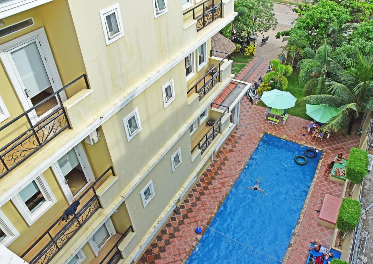 Mad Monkey Hostel Kampot (Adults Only) Eksteriør billede